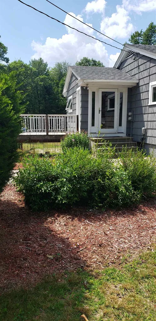 304 Oak Street Newport NH 03773