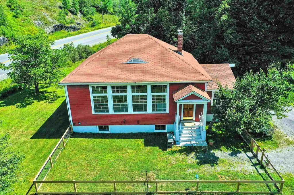 1089 Route 12 Northfield VT 05663