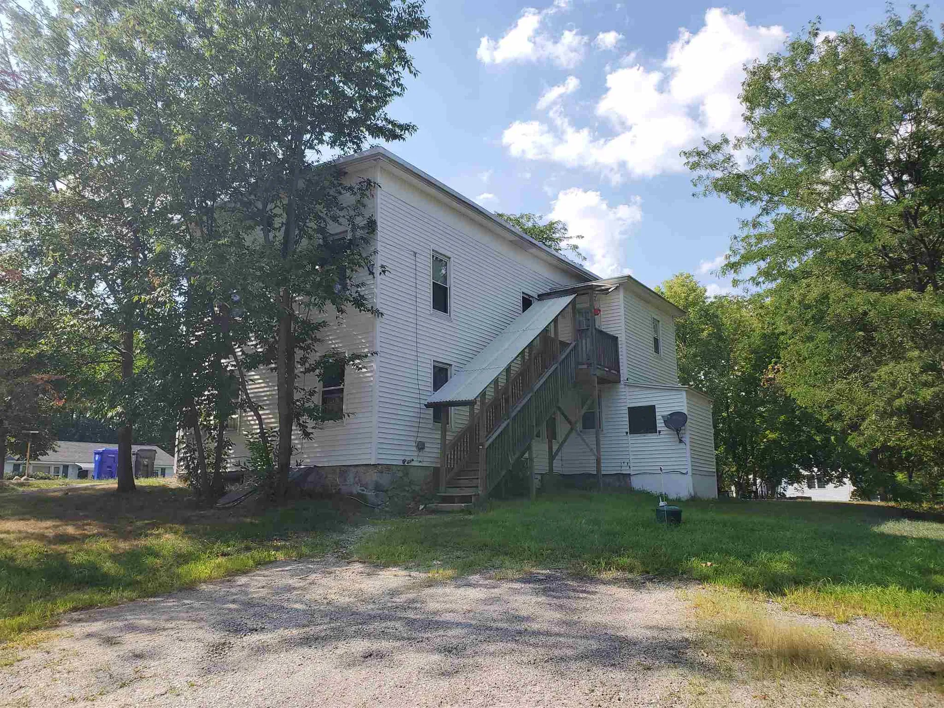 81 Beaver Street Manchester NH 03104