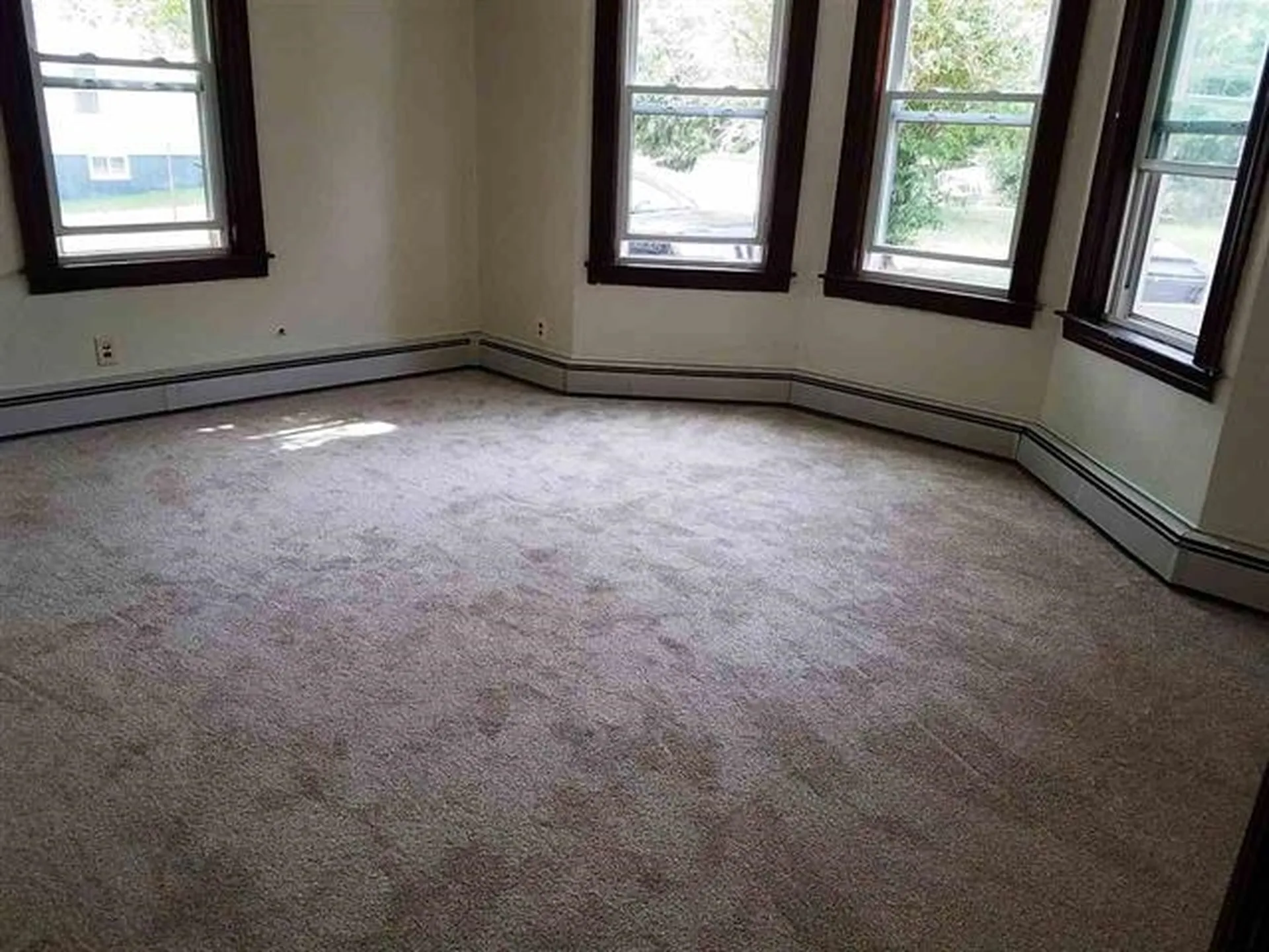 81 Beaver Street Manchester NH 03104