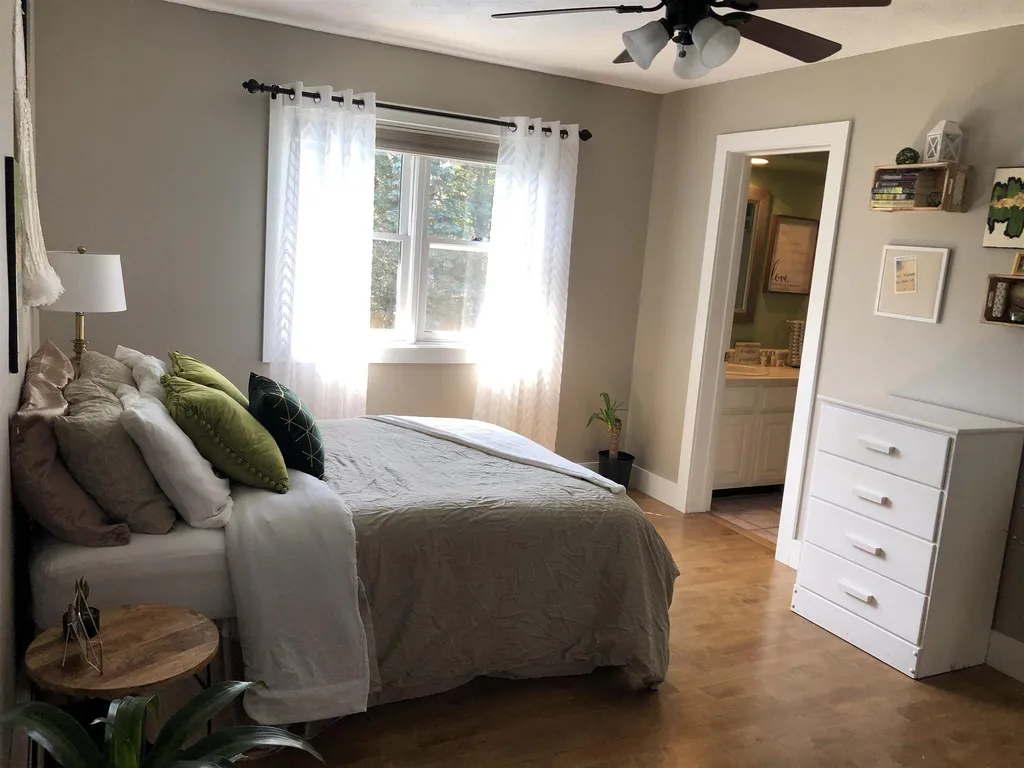 10 Keari Lane South Burlington VT 05403
