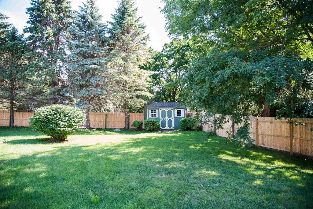 10 Keari Lane South Burlington VT 05403