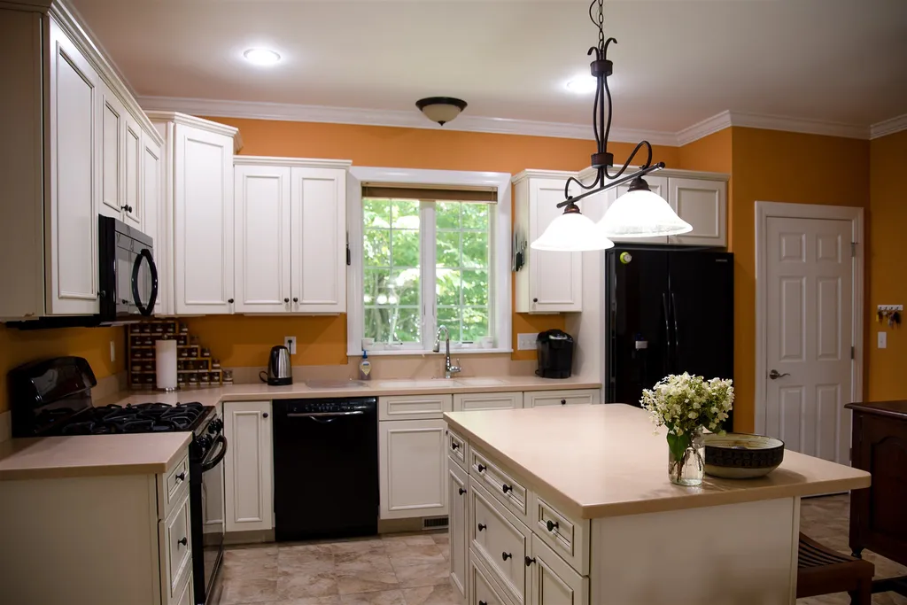 436 Michael Lane Williston VT 05495