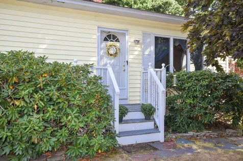 7 Barry Street Dover NH 03820
