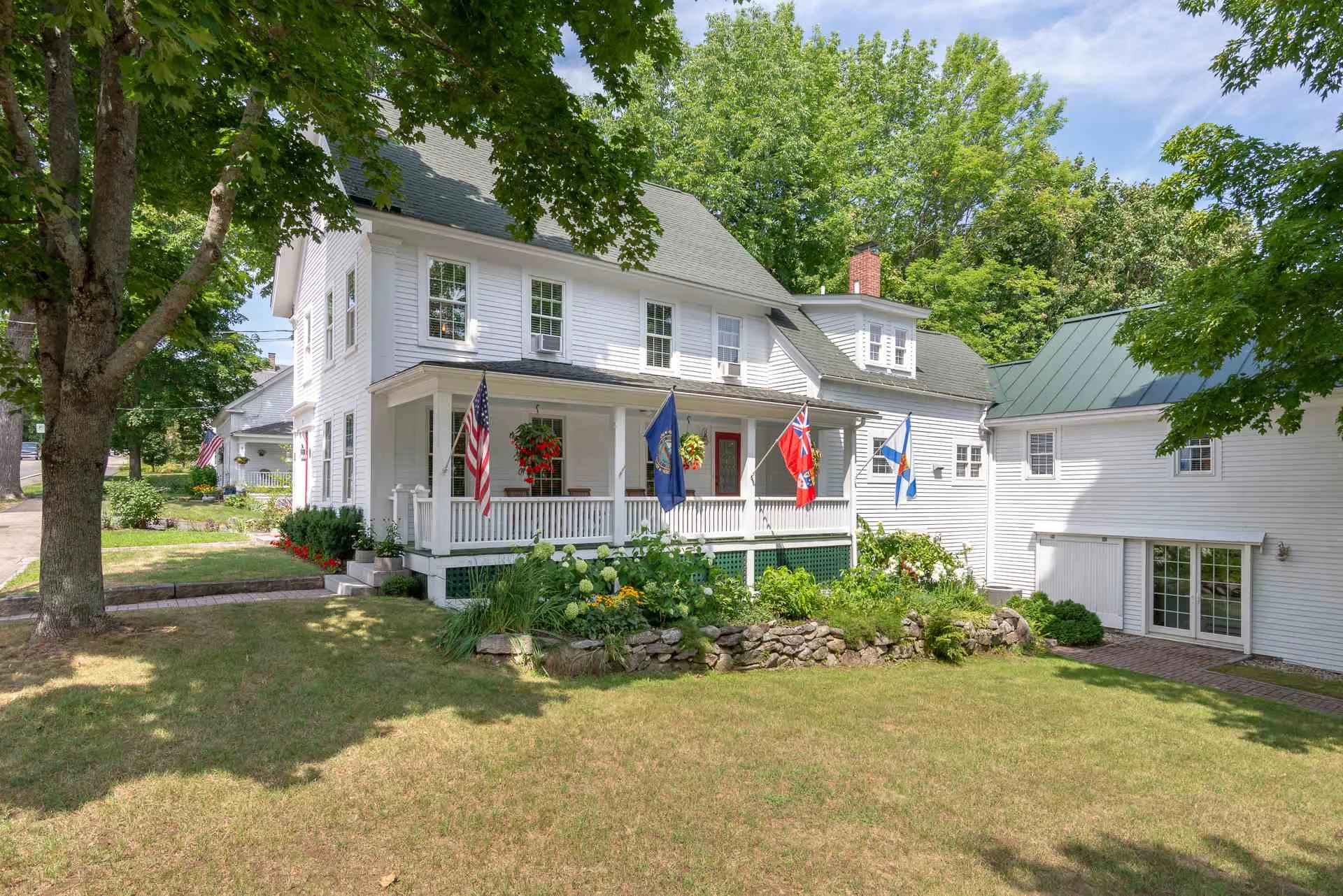 109 North Main Street Wolfeboro NH 03894