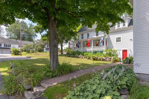 109 North Main Street Wolfeboro NH 03894