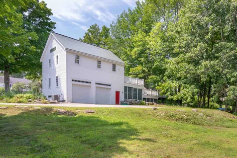 109 North Main Street Wolfeboro NH 03894