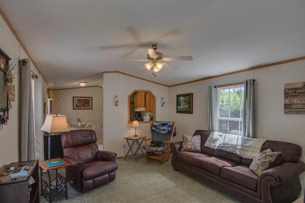 57 Pioneer Road Bath NH 03740