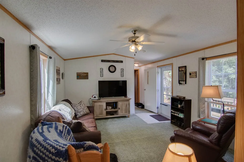 57 Pioneer Road Bath NH 03740