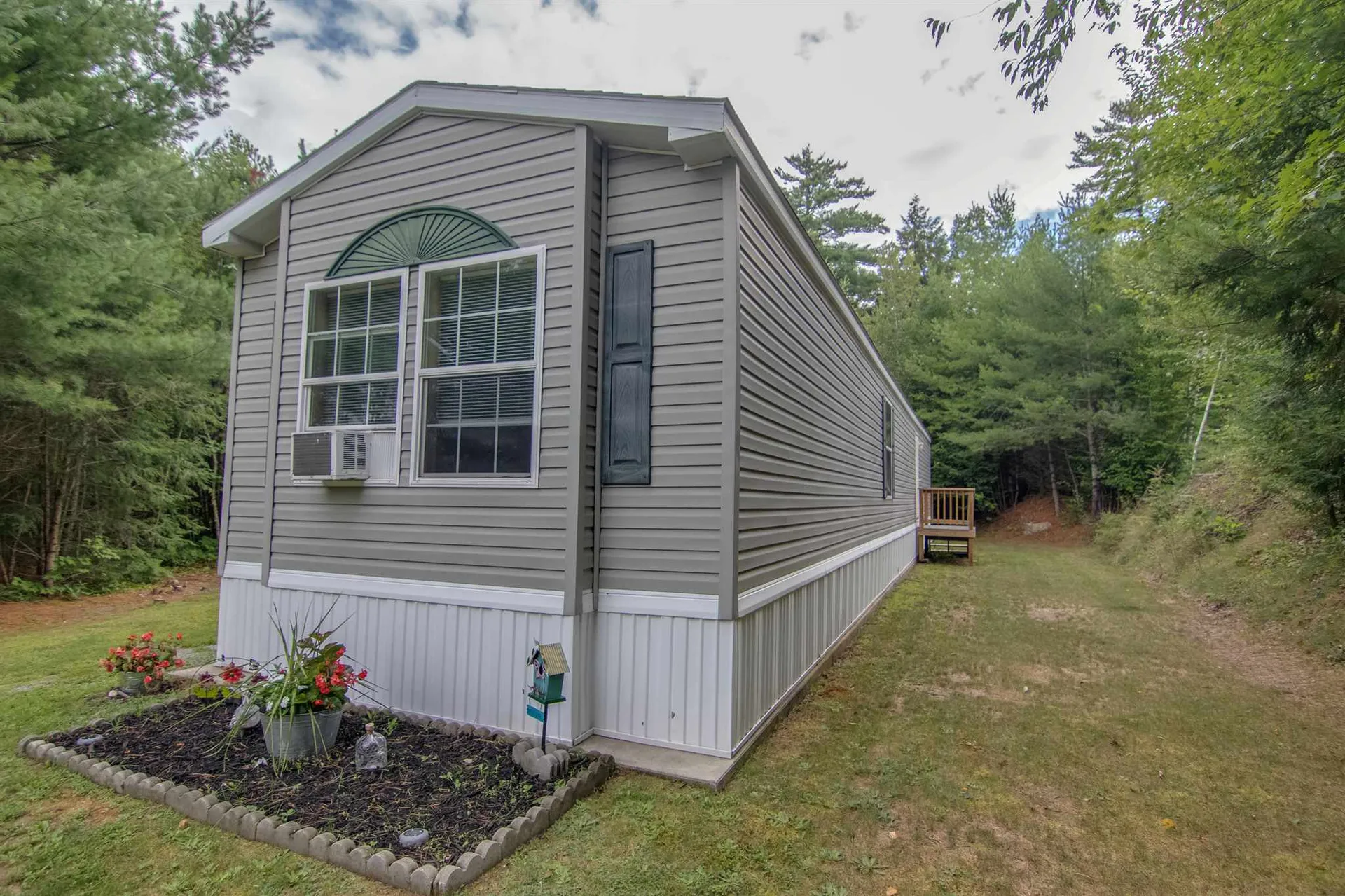 57 Pioneer Road Bath NH 03740