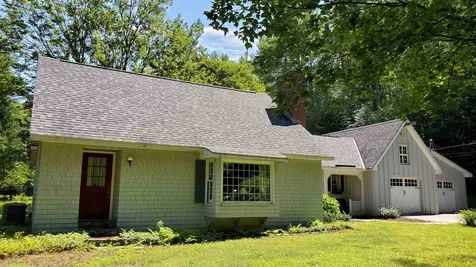 27 Grimes Hill Road Newfane VT 05345
