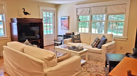 27 Grimes Hill Road Newfane VT 05345