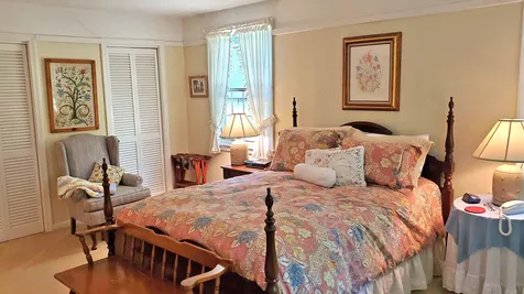 27 Grimes Hill Road Newfane VT 05345