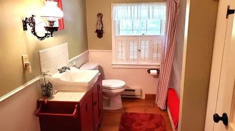 27 Grimes Hill Road Newfane VT 05345