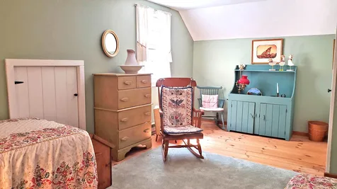27 Grimes Hill Road Newfane VT 05345