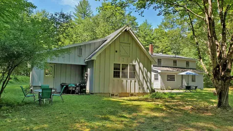 27 Grimes Hill Road Newfane VT 05345