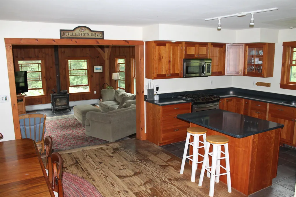 2534 Dowingsville Road Lincoln VT 05443