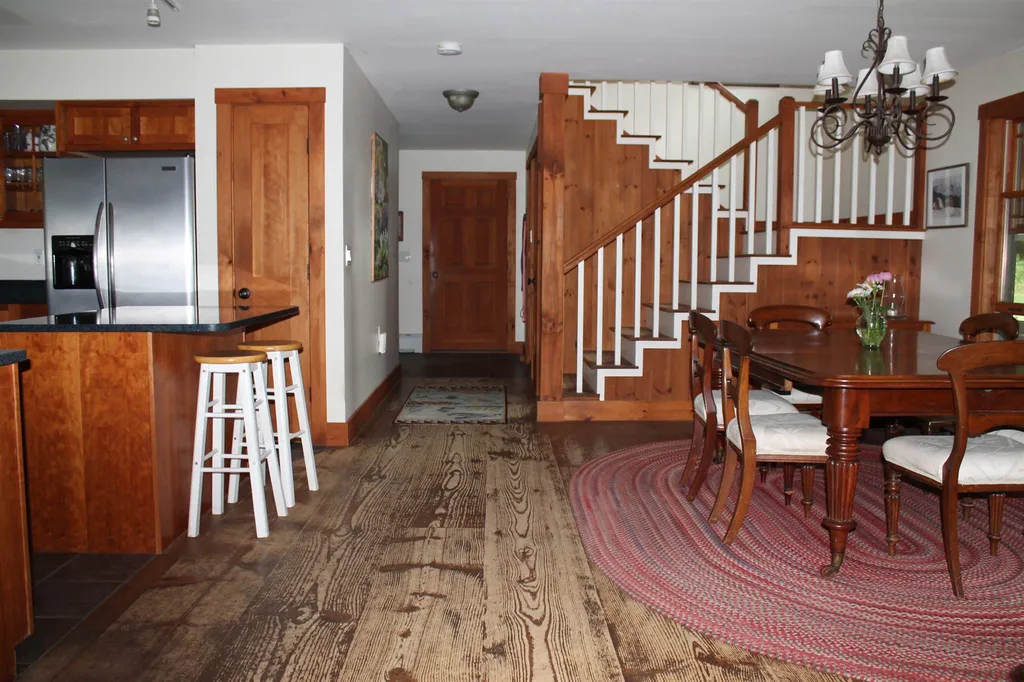 2534 Dowingsville Road Lincoln VT 05443