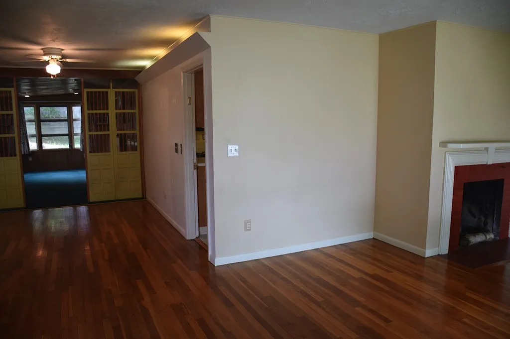 6 Birchwood Drive Nashua NH 03064