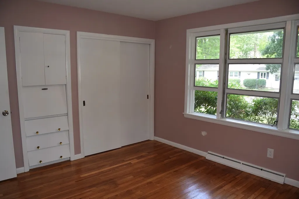 6 Birchwood Drive Nashua NH 03064