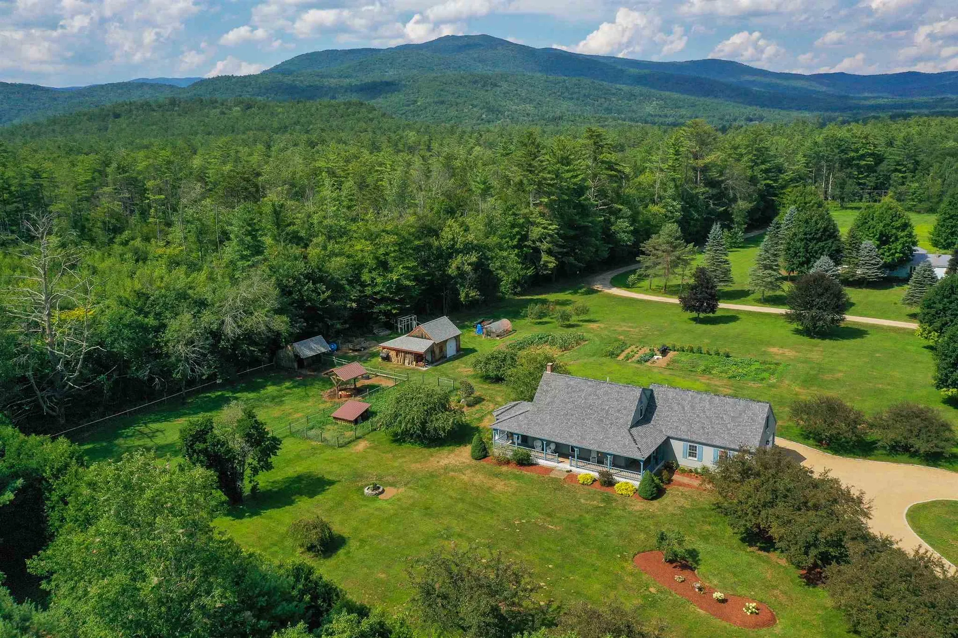 21 Thompson Farm Lane Plymouth NH 03264