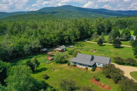 21 Thompson Farm Lane Plymouth NH 03264