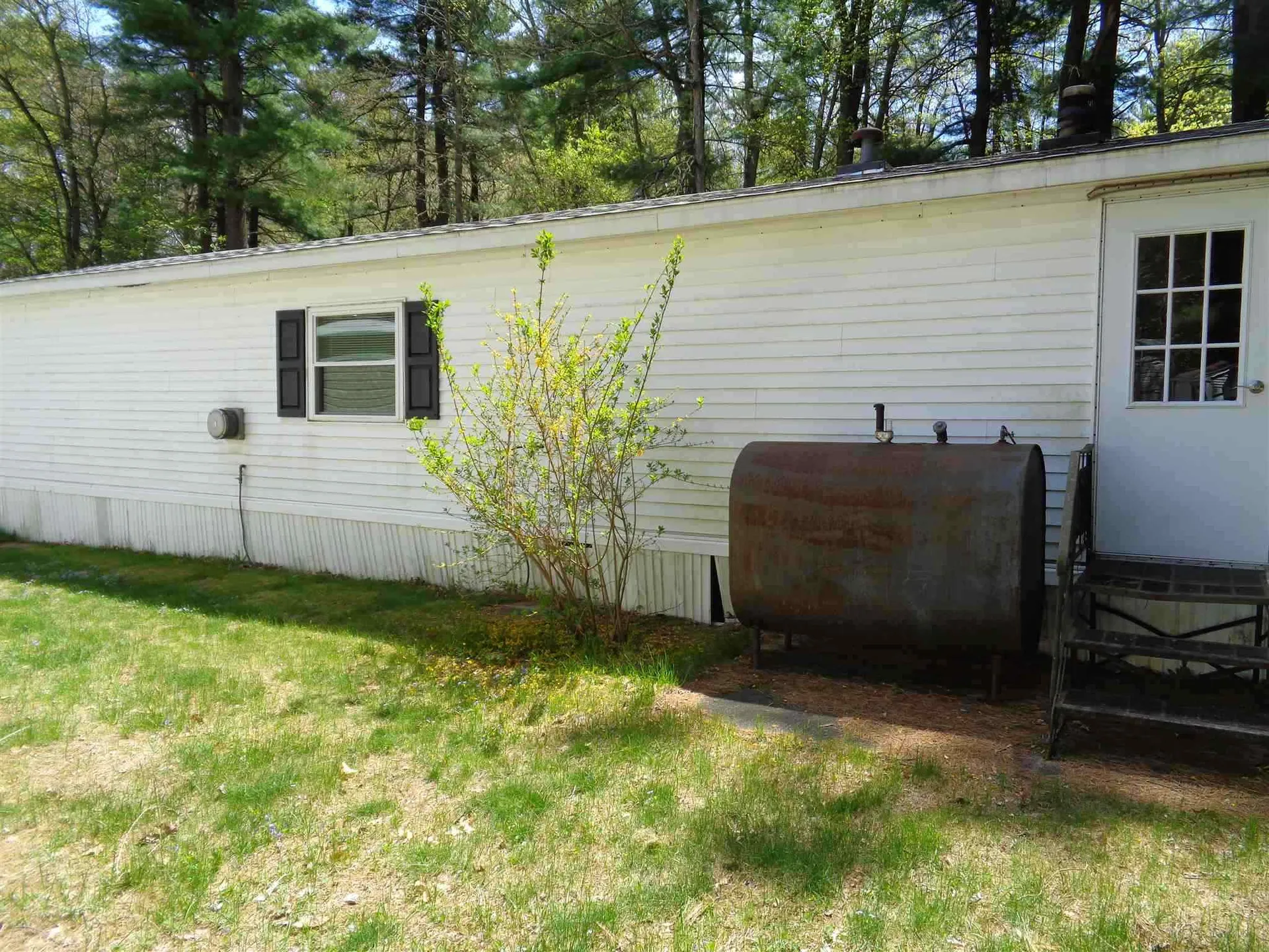 4 Robyn Court Litchfield NH 03052