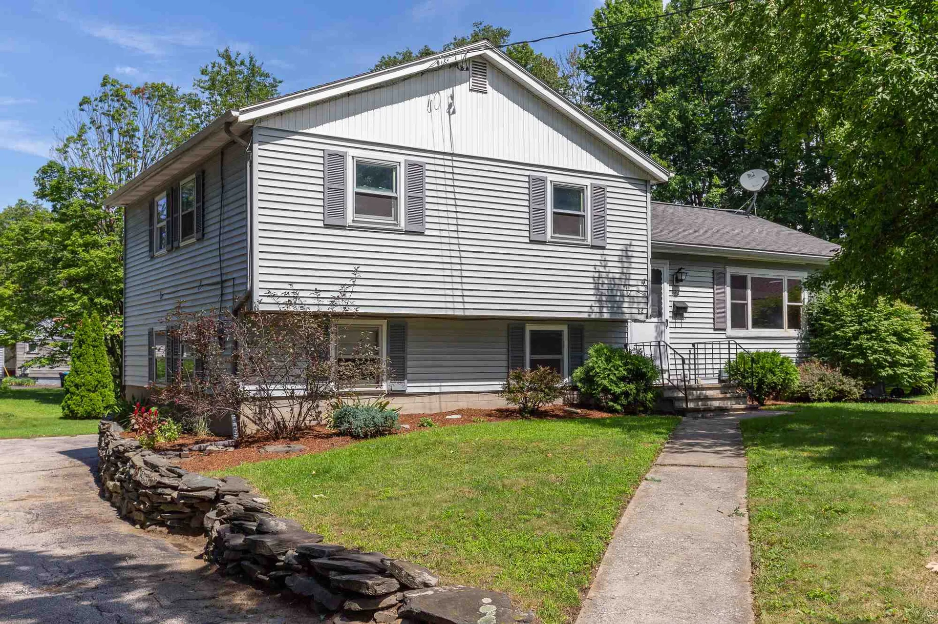 82 Suburban Square South Burlington VT 05403