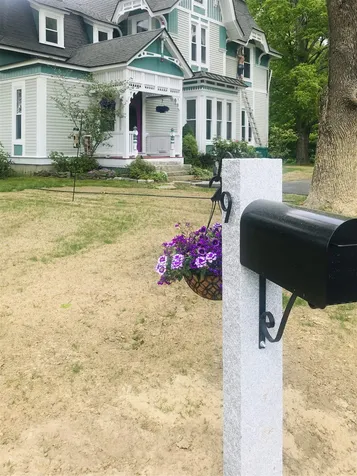 9 Scarlett Lane Rollinsford NH 03869