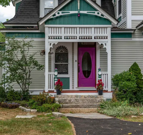9 Scarlett Lane Rollinsford NH 03869