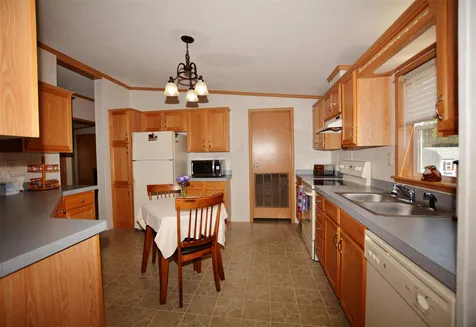 2 Bree Lane Hampstead NH 03841