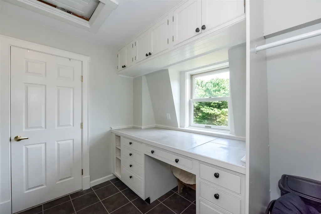 222 Post Road North Hampton NH 03862