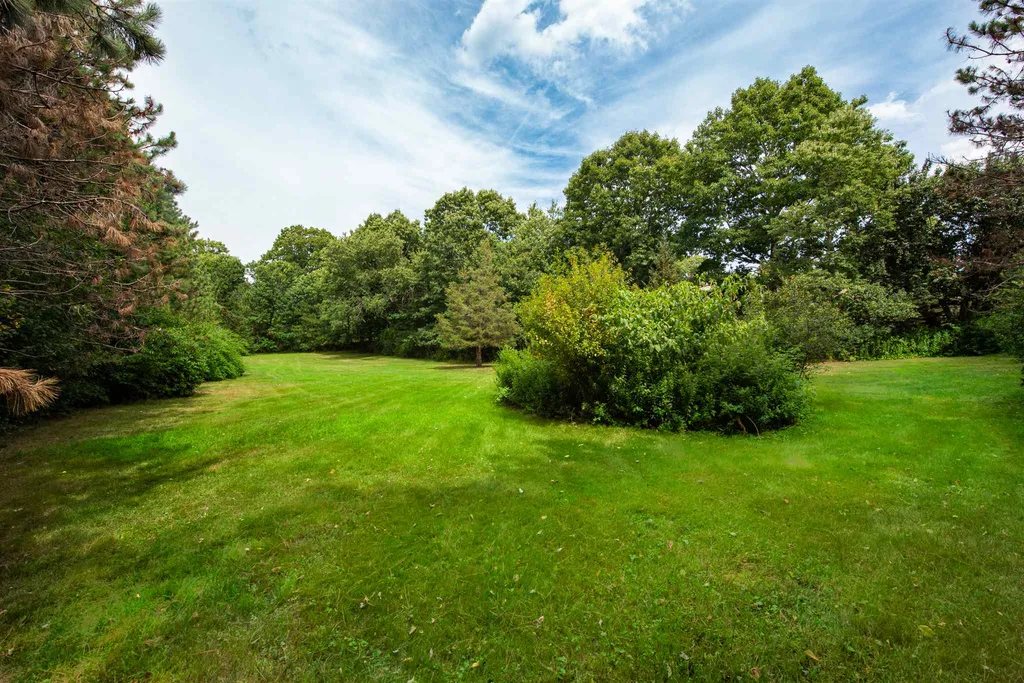 222 Post Road North Hampton NH 03862