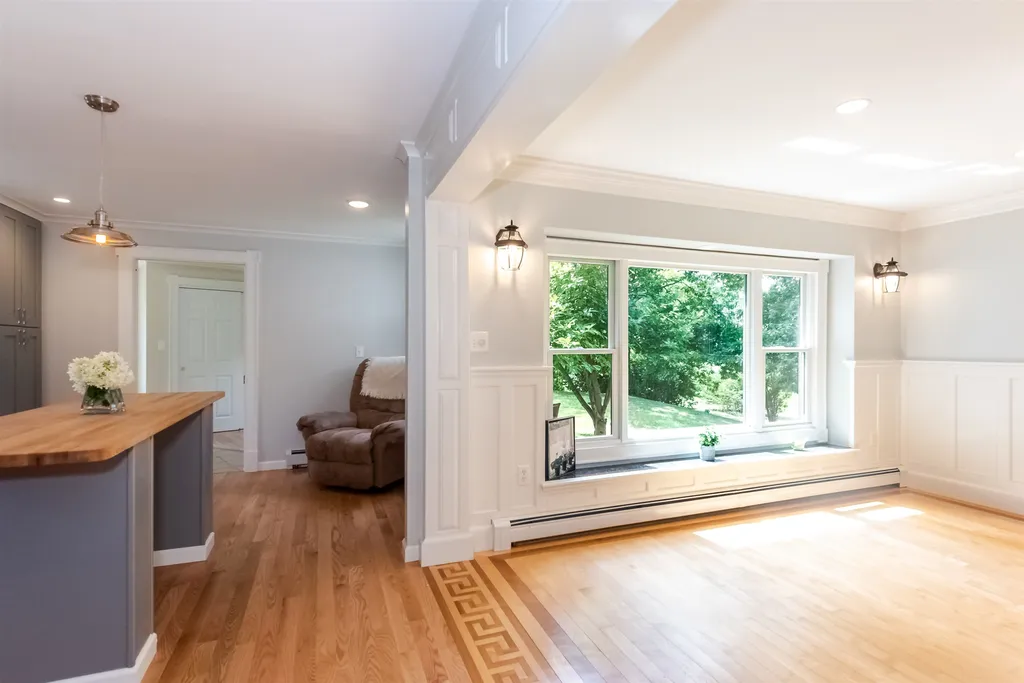 222 Post Road North Hampton NH 03862