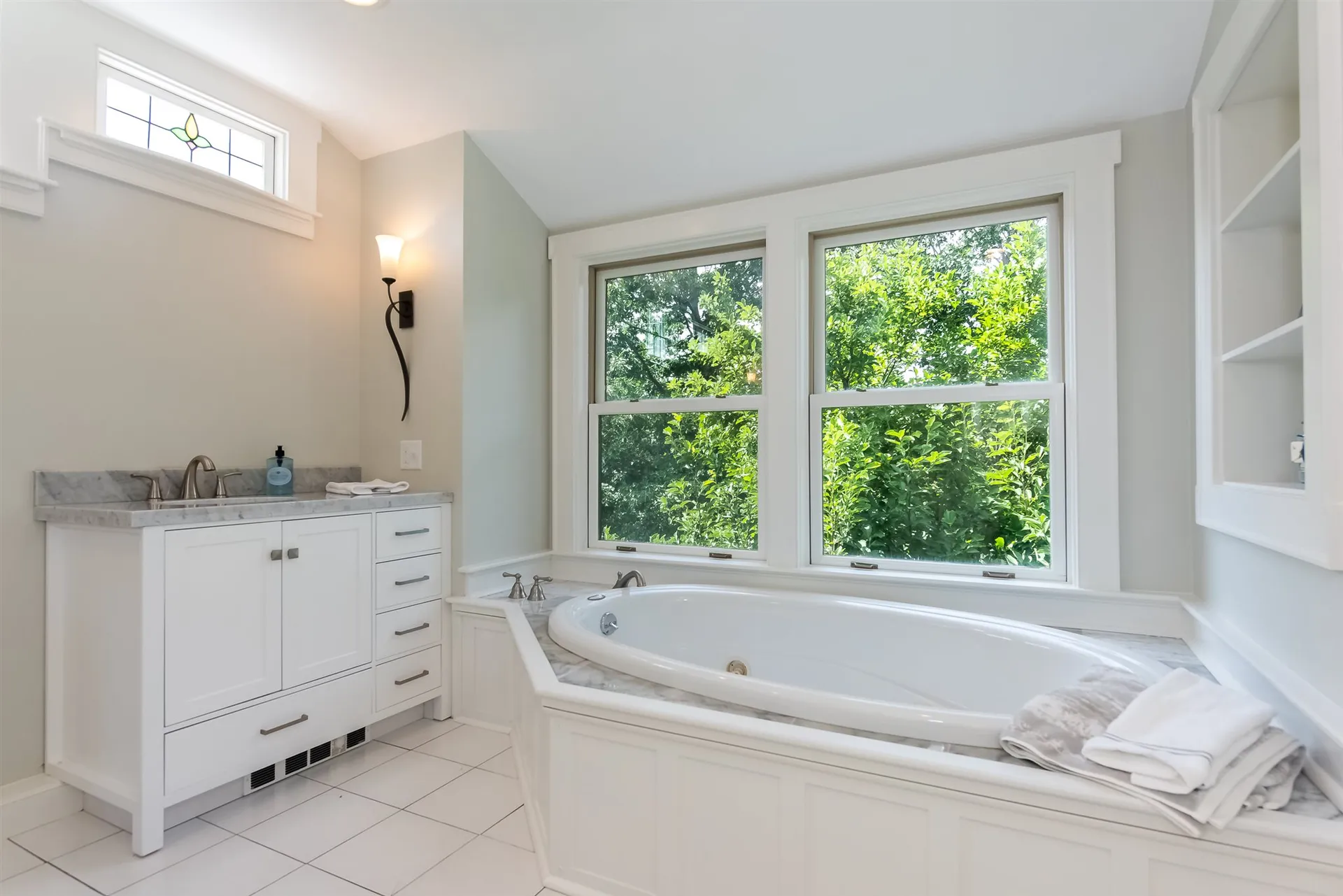 222 Post Road North Hampton NH 03862