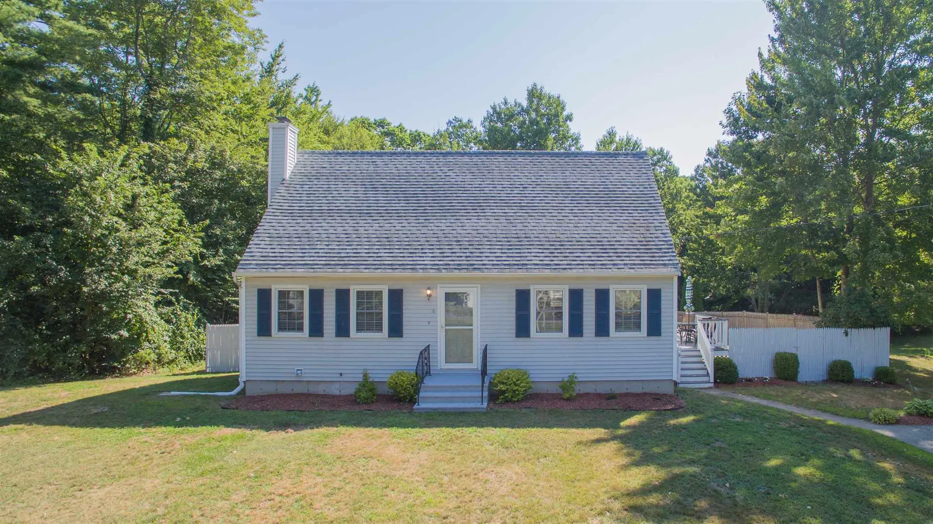6 Olesen Road Derry NH 03038