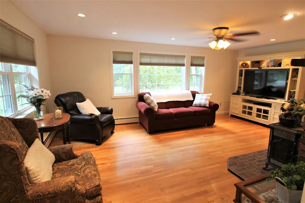 6 Brookhaven Road Kingston NH 03848