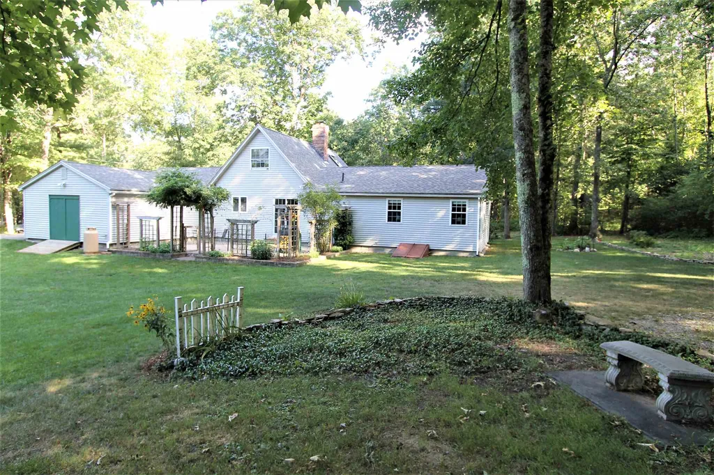 6 Brookhaven Road Kingston NH 03848