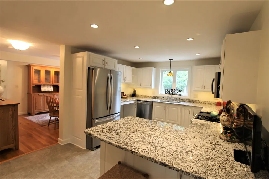 6 Brookhaven Road Kingston NH 03848