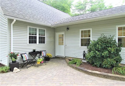 6 Brookhaven Road Kingston NH 03848