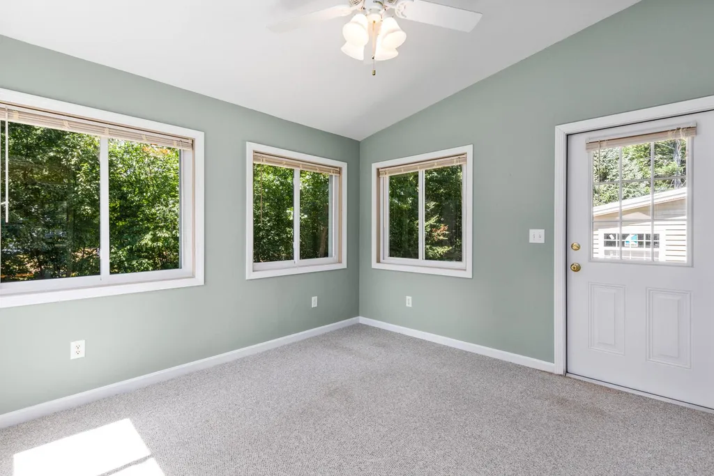 12 Rebekah Lane Rochester NH 03839