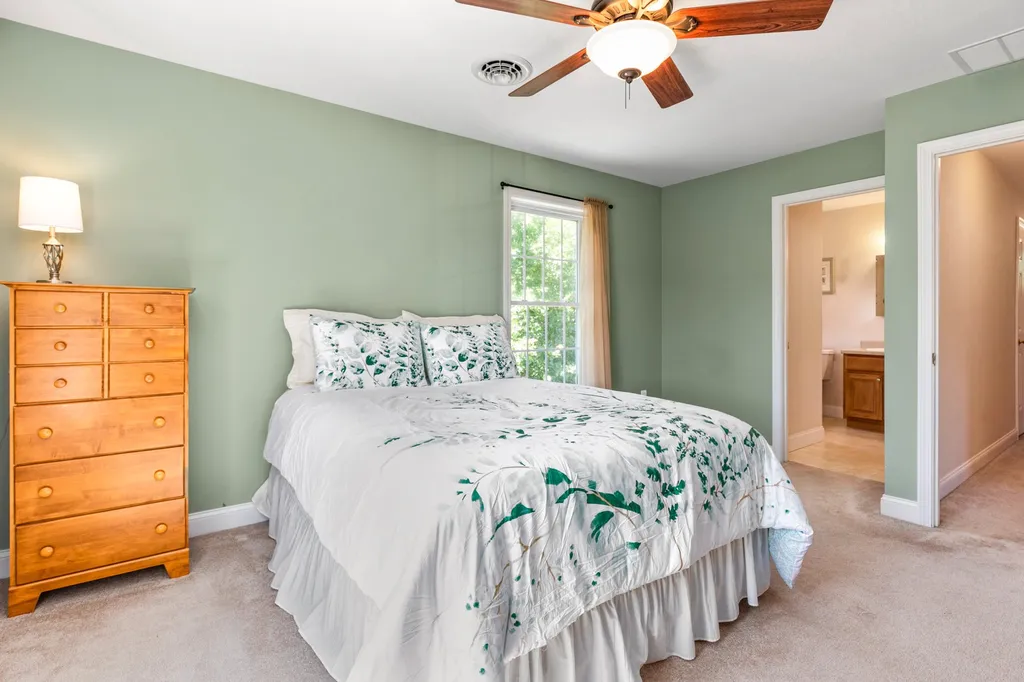 12 Rebekah Lane Rochester NH 03839
