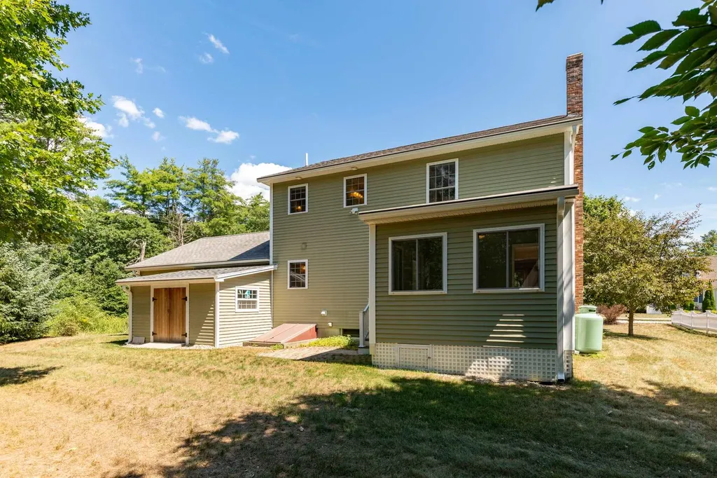 12 Rebekah Lane Rochester NH 03839