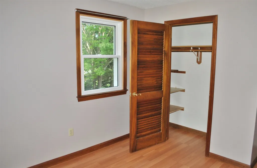 27 Hampton Drive Nashua NH 03063