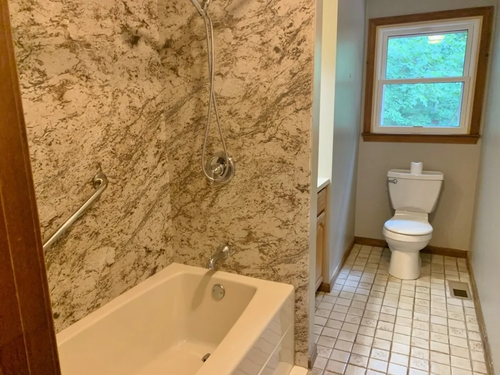 27 Hampton Drive Nashua NH 03063