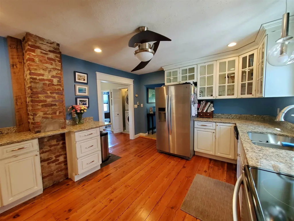 67 South Cross Road Haverhill MA 01835