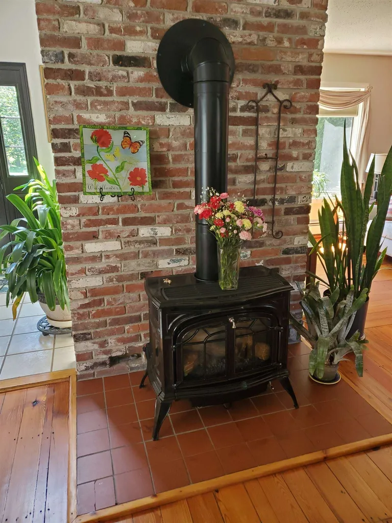 67 South Cross Road Haverhill MA 01835