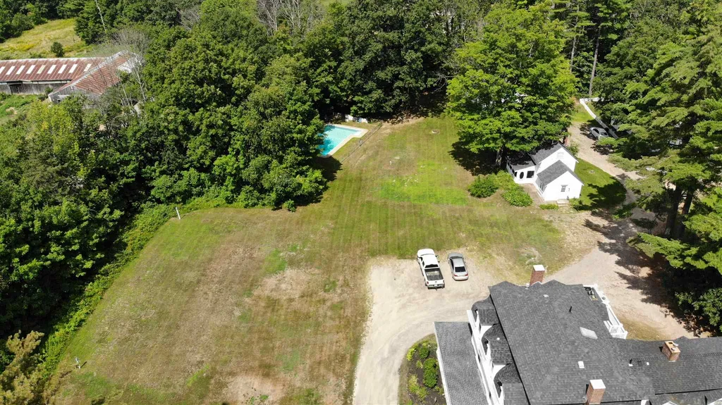 15 Robinswood Way Gilmanton NH 03237