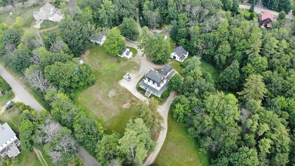 15 Robinswood Way Gilmanton NH 03237