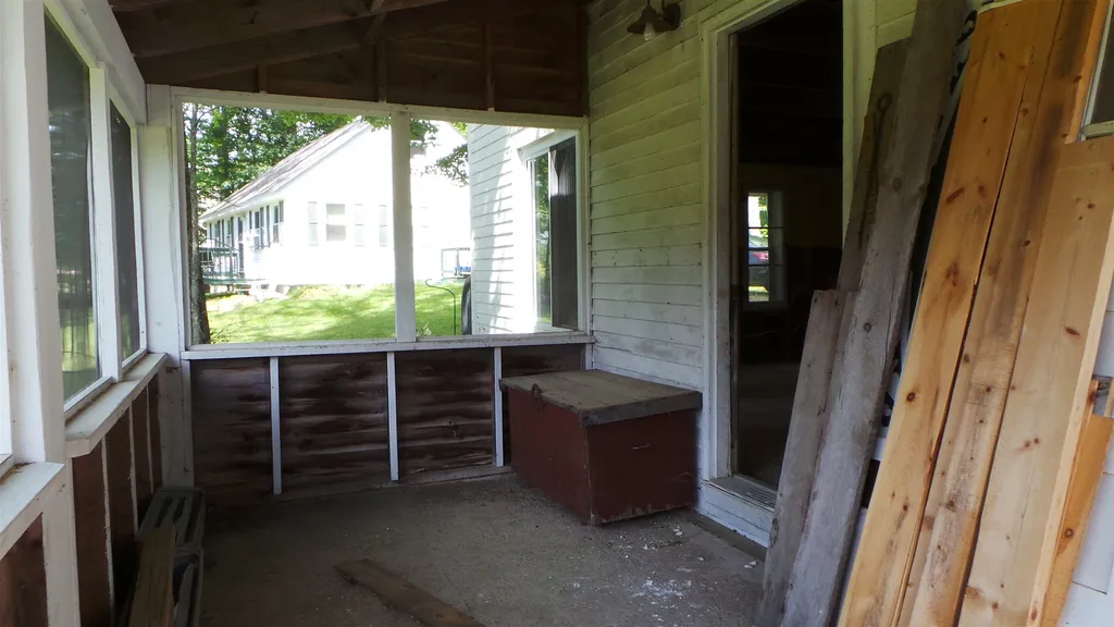 15 Robinswood Way Gilmanton NH 03237